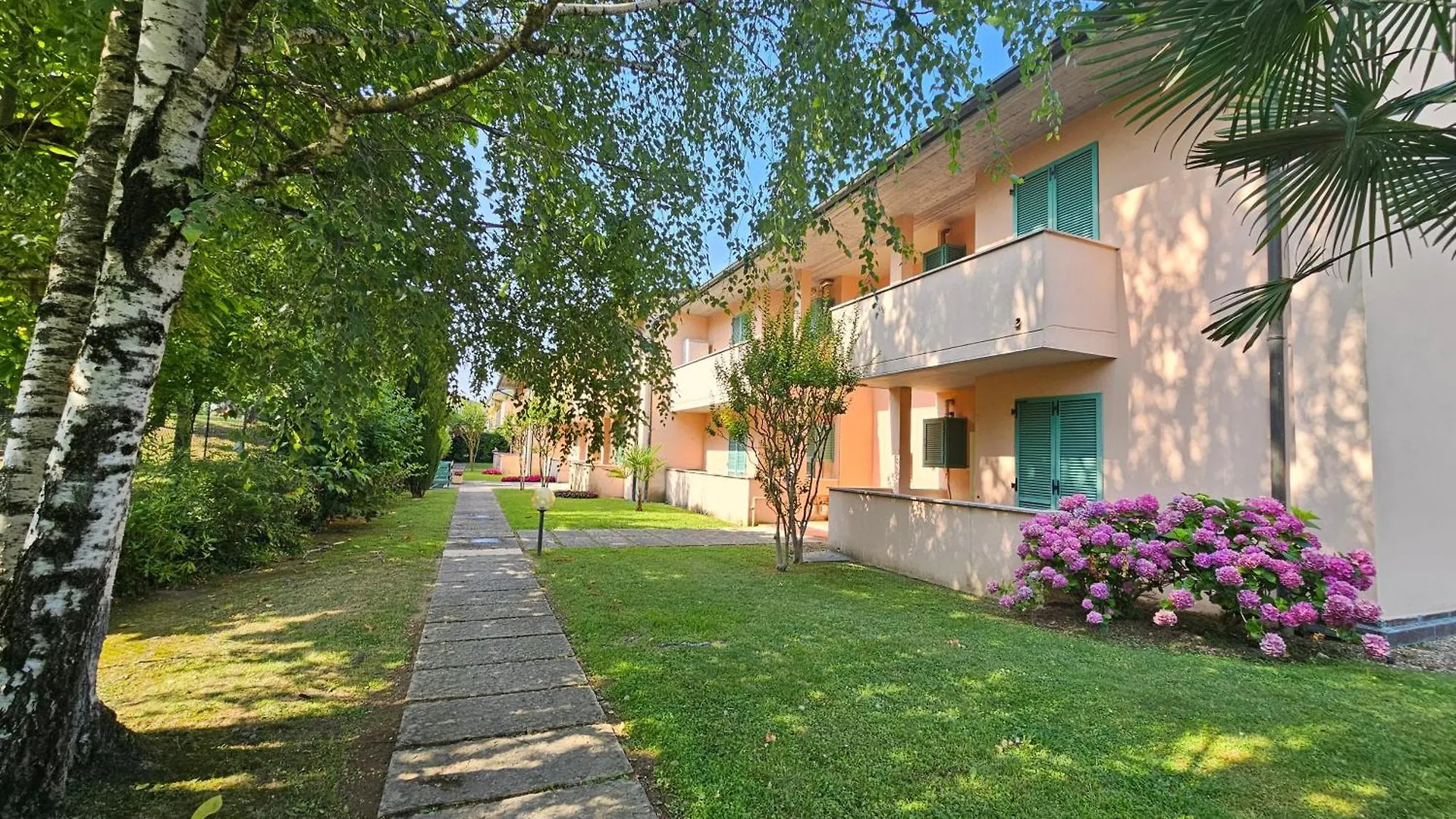 Apartment Ortensia - Regarda Travel Lazise Italia
