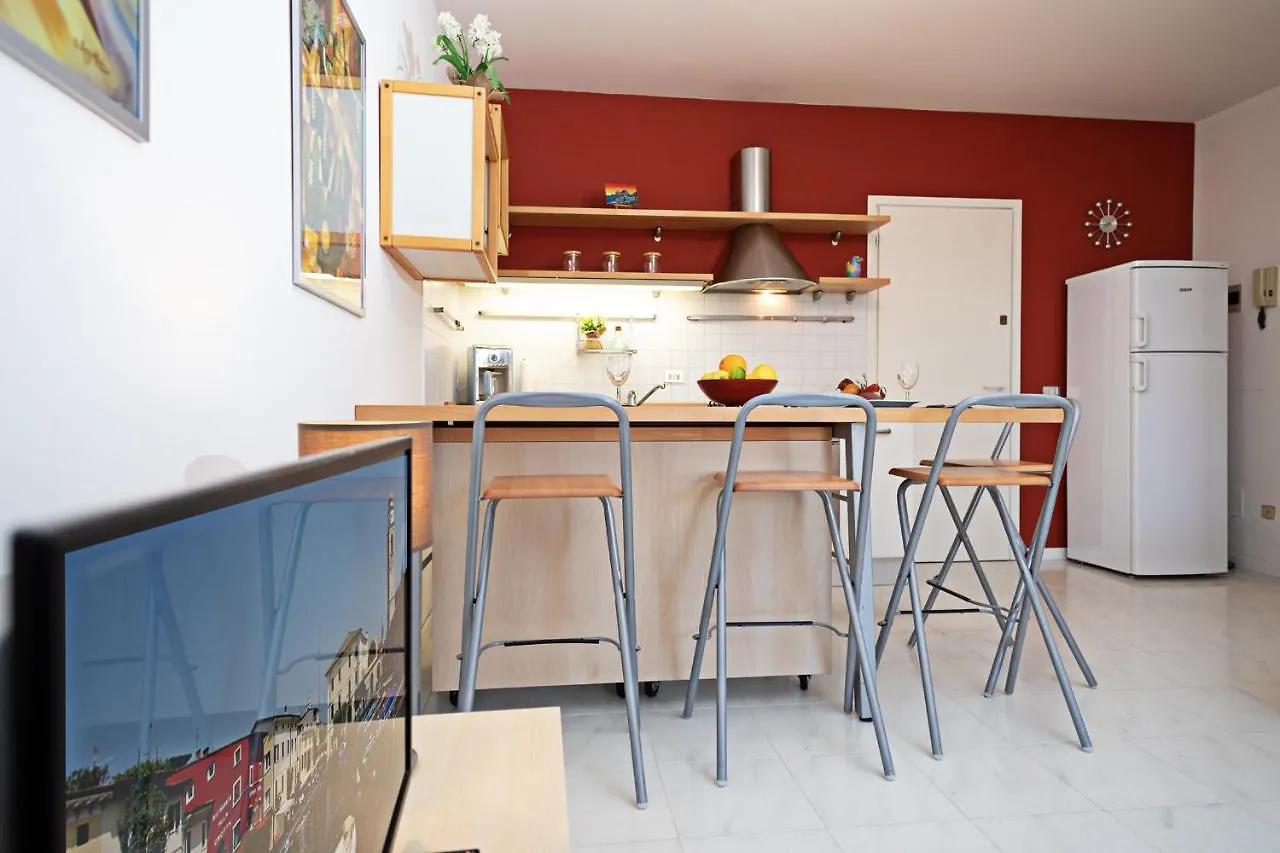 Apartment Ortensia - Regarda Travel Lazise