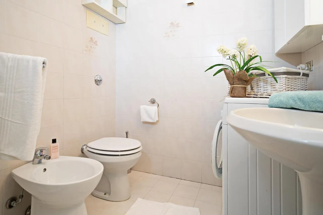 Apartment Ortensia - Regarda Travel Lazise